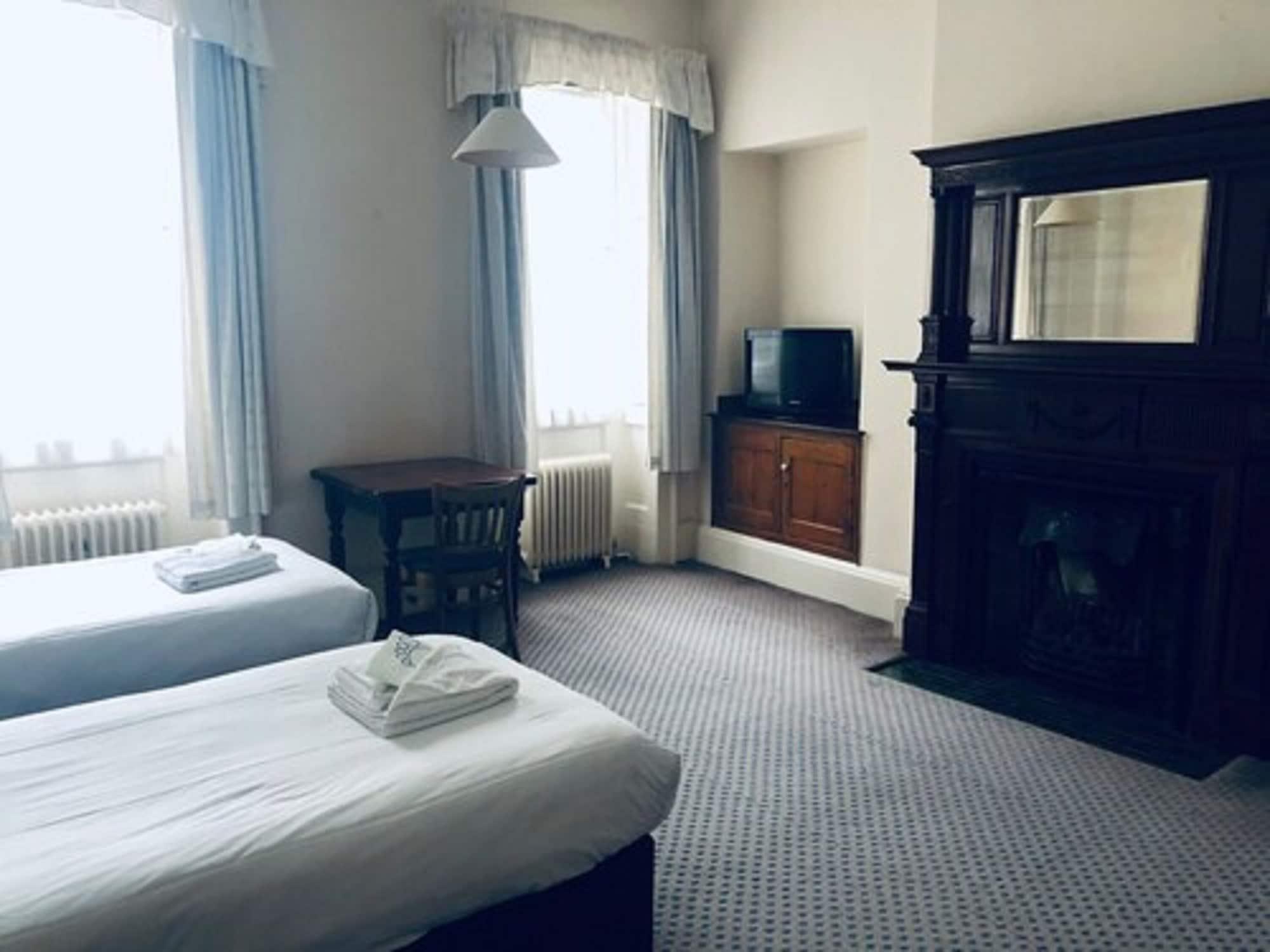 Parade Park Accommodation バース エクステリア 写真